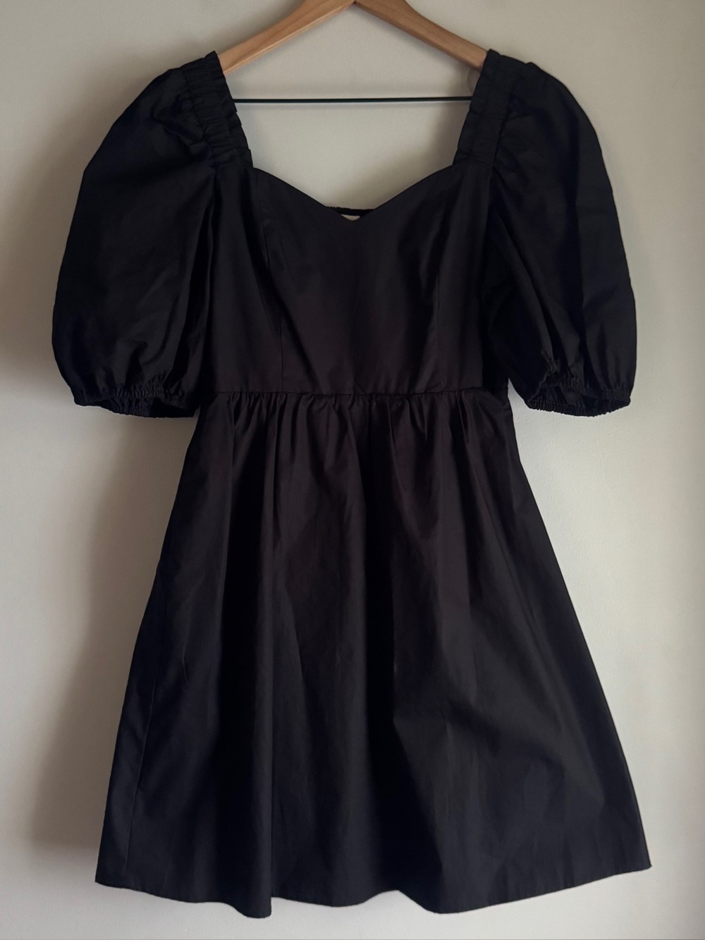 Listicle Boutique Short Puff Sleeve Sweetheart Neckline Mini Dress Size Small